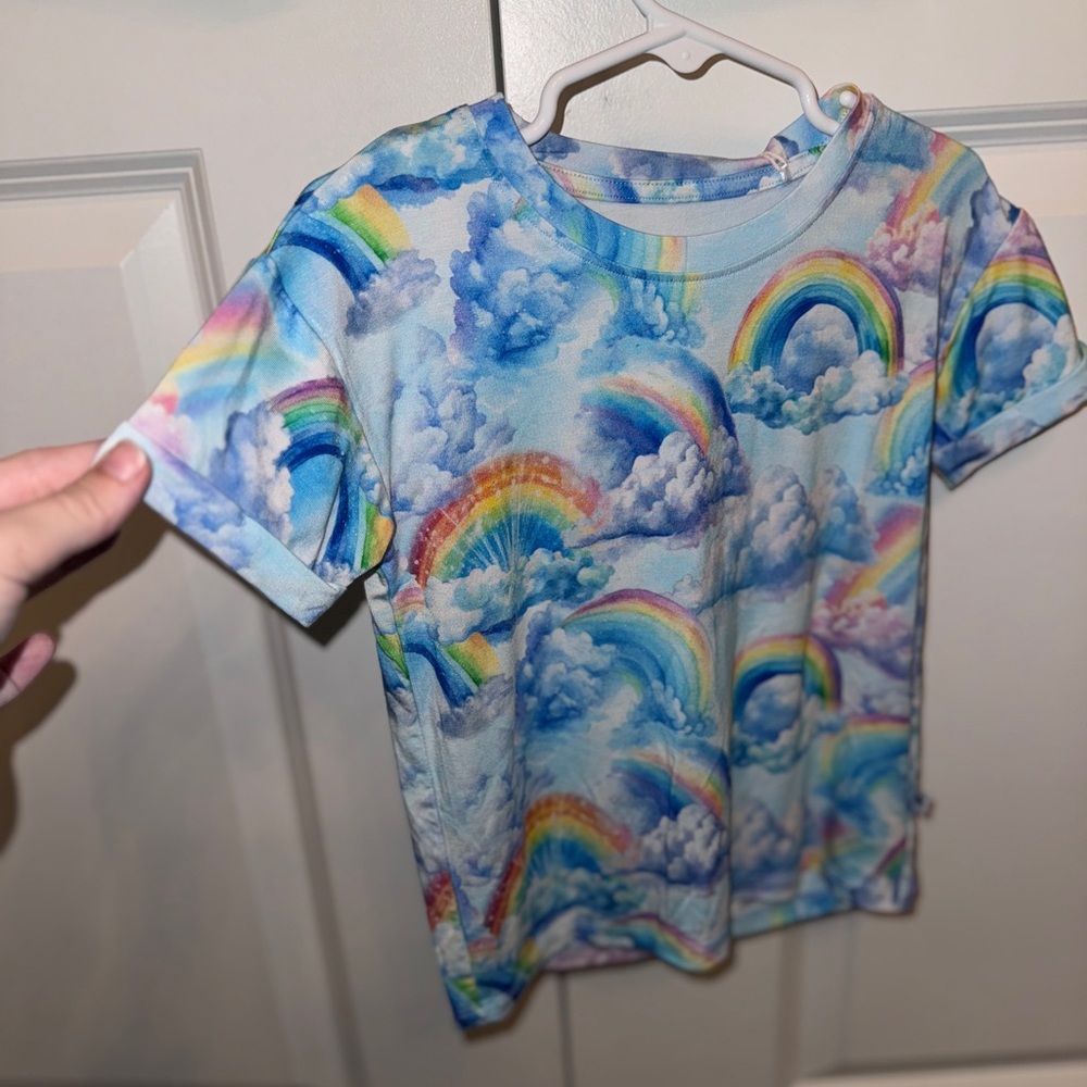 🌈 Colorful Bamboo Rainbow Cloud T-Shirt NEW Sold Out Bums & Rose 2T Tee ☁️